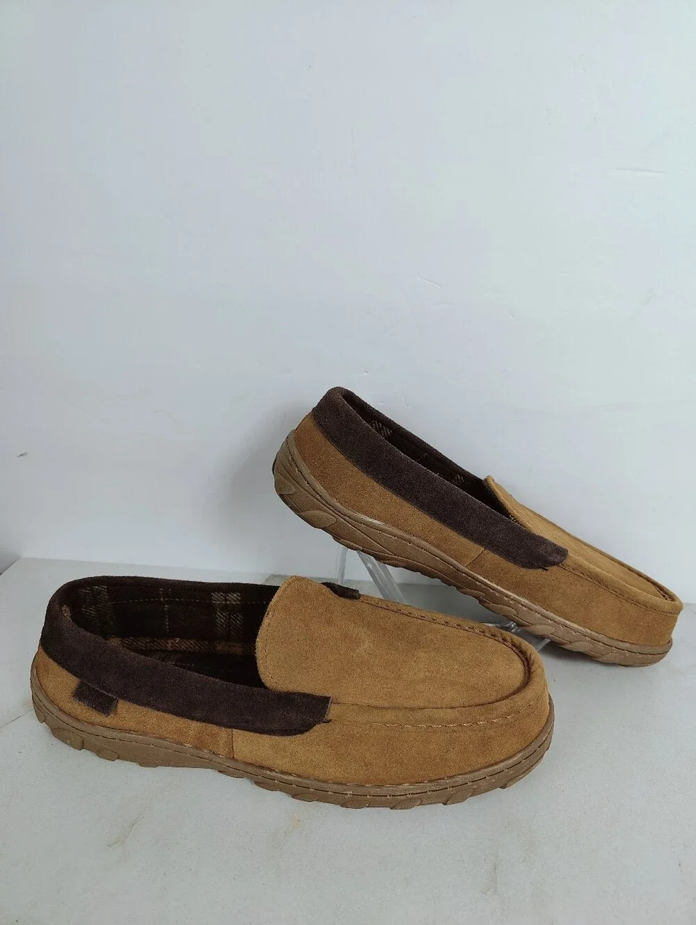 NWOT Chaps Men's Genuine Suede Moccasin Indoor Outdoor Slippers, XL (11-12)